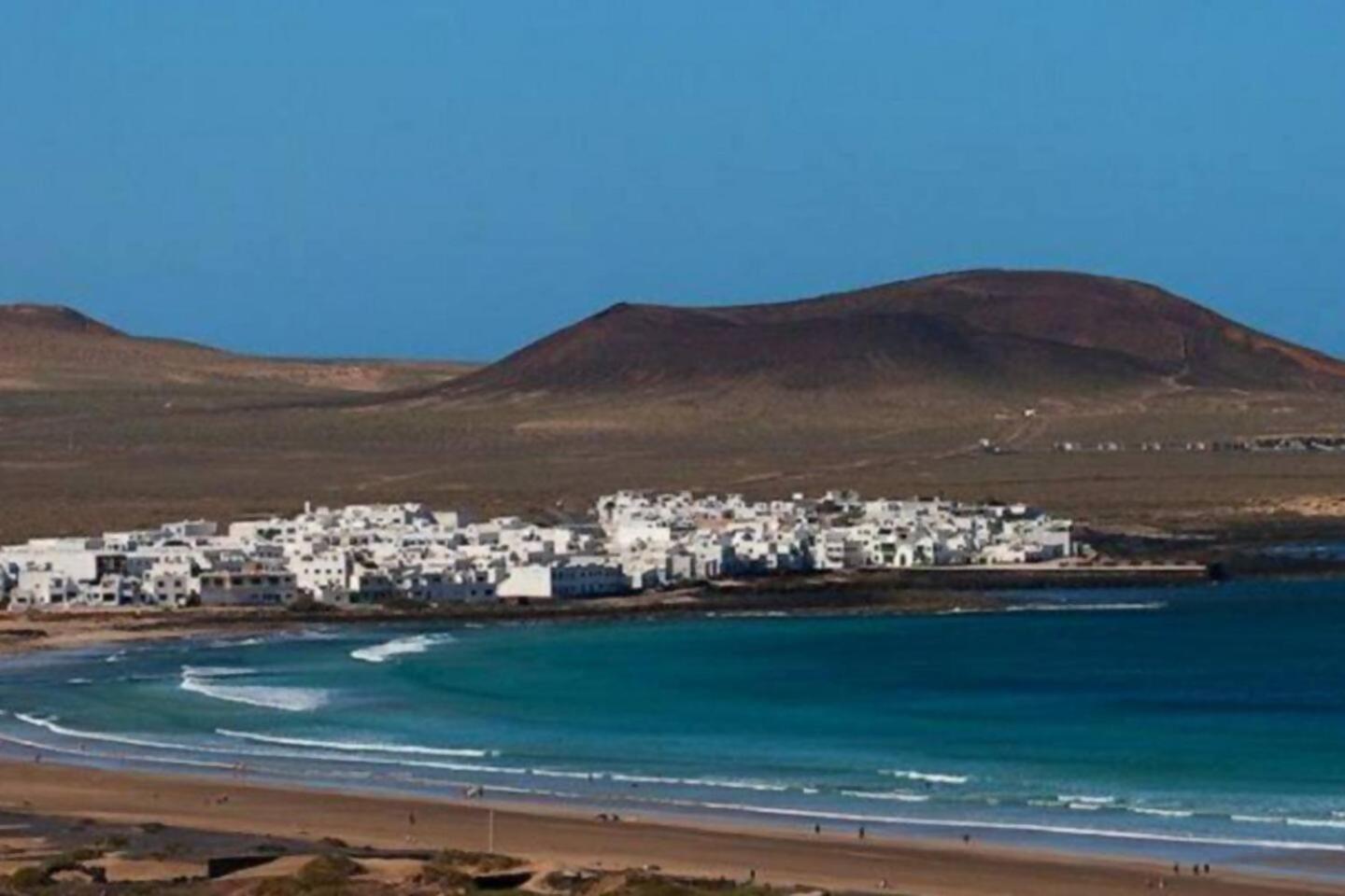 Апартаменти Famara Surf Wifi 2 Екстер'єр фото